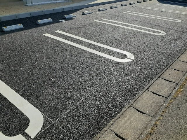 フレッサの駐車場