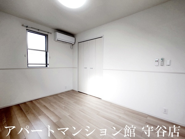 フレッサの寝室