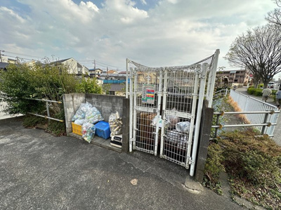 【その他共用部分】 | アクシス山口台 | 敷地内ごみ置き場でごみ出しもらくらく～♪忙しい社会人さんや学生さんにもうってつけ！