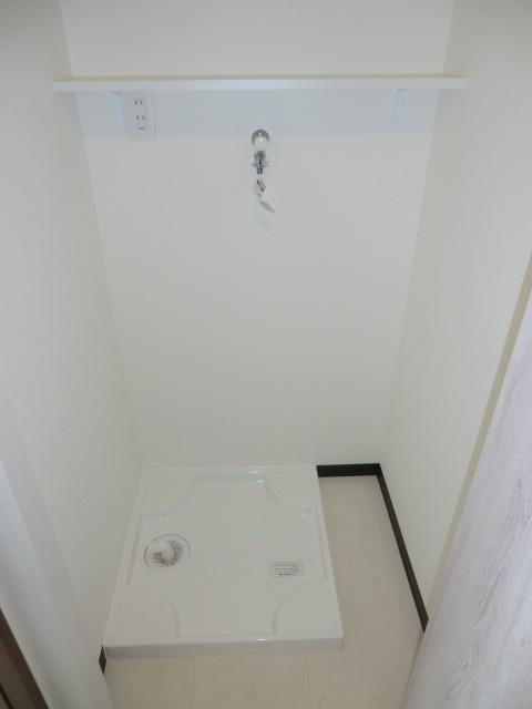 大阪市淀川区十三東２丁目の賃貸マンションの設備|室内洗濯盤