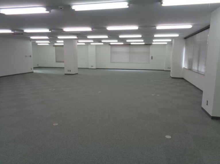 竹園サンヨービルの内装