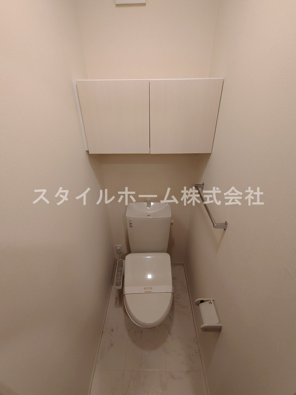 ソレーユ野路のトイレ|別部屋写真です。