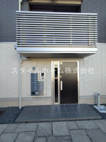 ソレーユ野路のエントランス