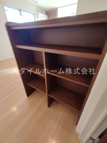 ソレーユ野路の収納|別部屋写真です。