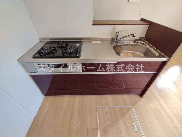 ソレーユ野路のキッチン|別部屋写真です。