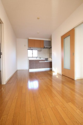 【居間・リビング】 | ファミールハイツこもりの | リビングです