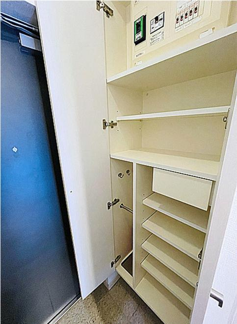 ルクレ東上野レジデンスの玄関