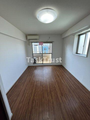 【居間・リビング】 | ドゥエリング天満 | ※別タイプの参考写真