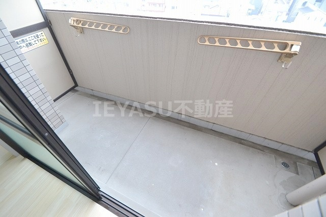 ヴェルマーレ中広のバルコニー|別号室の写真になります