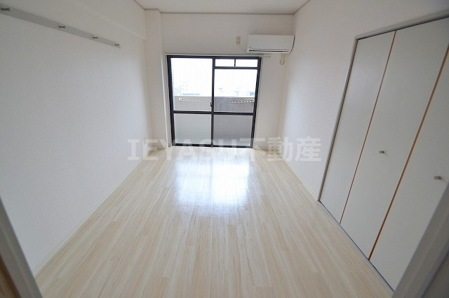 ヴェルマーレ中広の居間・リビング|別号室の写真になります