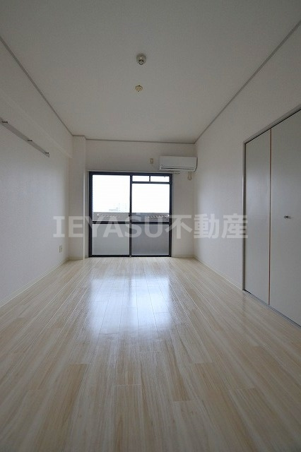 ヴェルマーレ中広の居間・リビング|別号室の写真になります