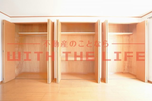 エミネンス津福【キャッシュバック対象】の収納|小物を収納するのに便利です