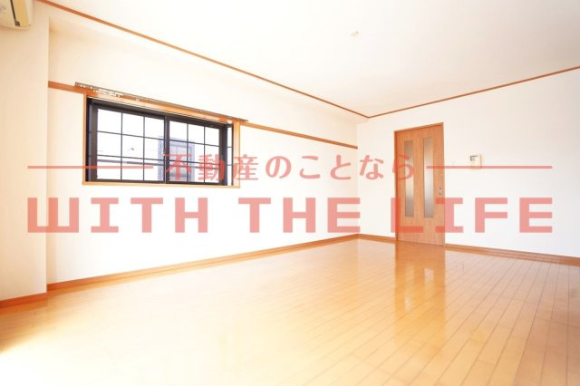 エミネンス津福【キャッシュバック対象】の洋室|きれいな洋室です