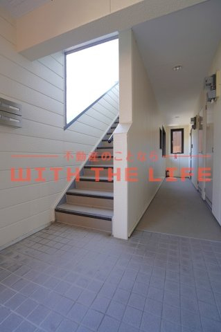 エミネンス津福【キャッシュバック対象】のエントランス|建物の内部です