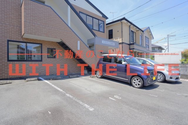 エミネンス津福【キャッシュバック対象】の駐車場|カースペースがあります