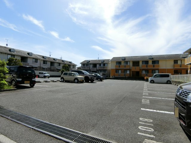 セジュールM　A棟の駐車場