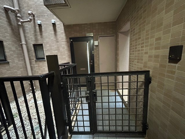 サンビルダー城ノ下のエントランス