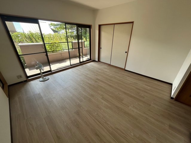 サンビルダー城ノ下の居間・リビング