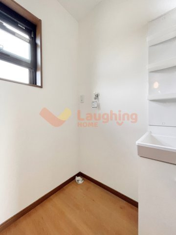 Aoi Oneの洗面所|脱衣スペースもあります