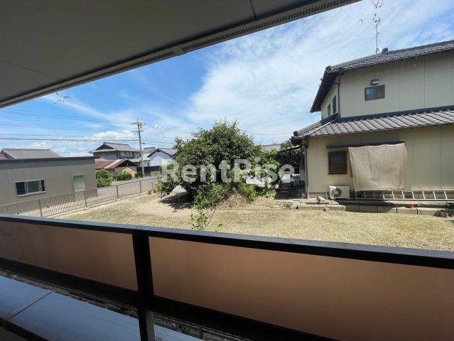 ラビアン・ローゼの庭