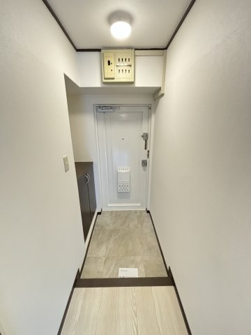 【玄関】 | サンフラッツ新大阪本館