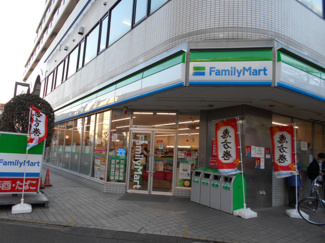 ファミリーマート 境南通り店まで300m