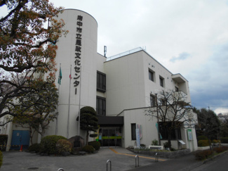 府中市立 是政図書館まで900ｍ