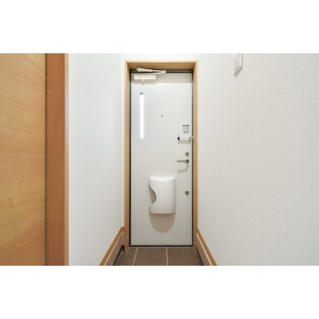 エスカレントみやき【10.000円キャッシュバック対象物件】の玄関