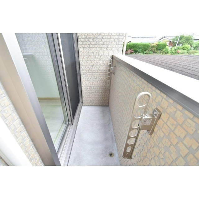 エスカレントみやき【10.000円キャッシュバック対象物件】のバルコニー