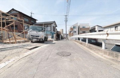 【前面道路含む現地写真】 | MIRASUMO名東区藤森西町01505②全2棟＜新築一戸建て仲介手数料無料＞ | 前面道路含む現地写真です