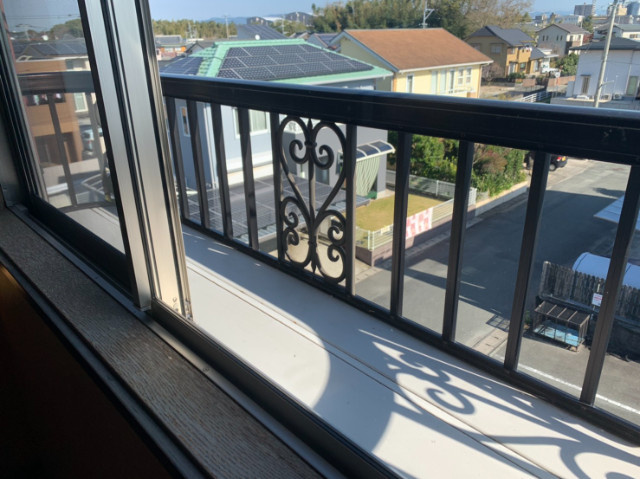 【バルコニー】