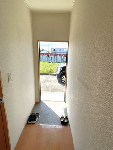 サンホーム法目の玄関