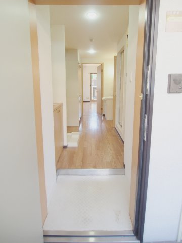 リベラーレ吉川の玄関