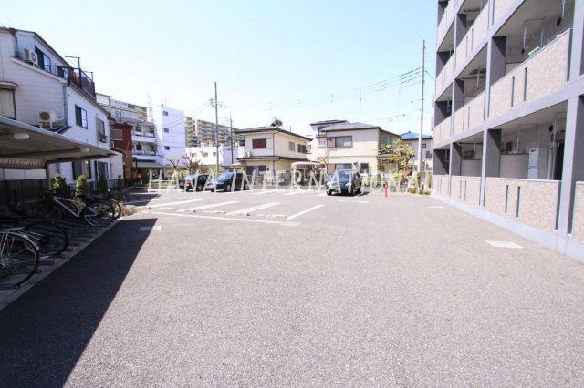 ベルソレイユの駐車場