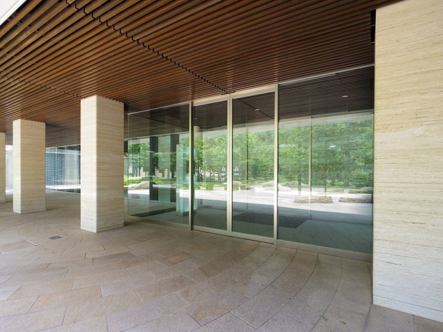 【エントランス】Ｍ．Ｍ．タワーズイースト 