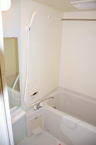 サングリアルの浴室|日々の疲れを癒すお風呂付です
