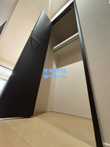 フジパレス西加賀屋Ⅵ番館の収納|専用の収納スペースです