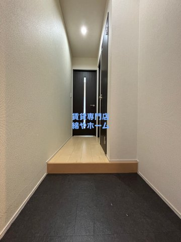 フジパレス西加賀屋Ⅵ番館の玄関|ゆったりとした玄関です