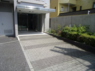 【エントランス】