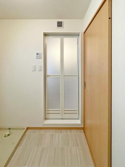 シャトルの内装