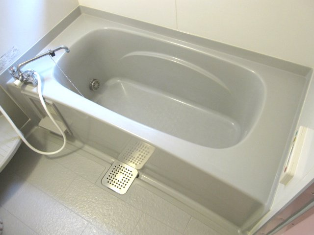 シャトルの浴室