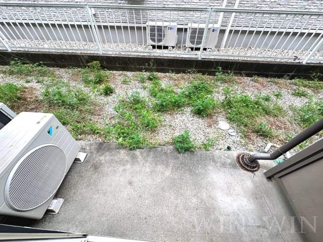 ユトリロ平川本町の庭