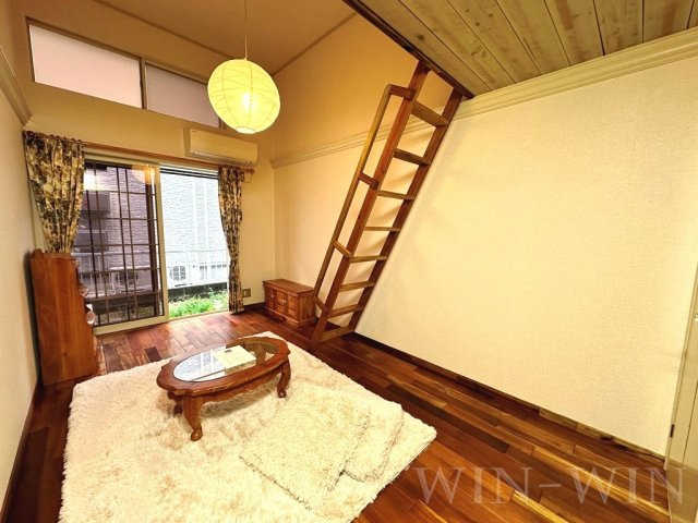 ユトリロ平川本町の居間・リビング