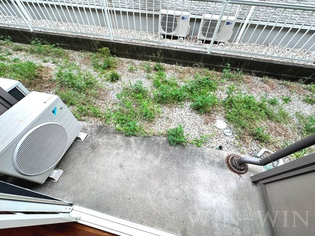 ユトリロ平川本町の庭