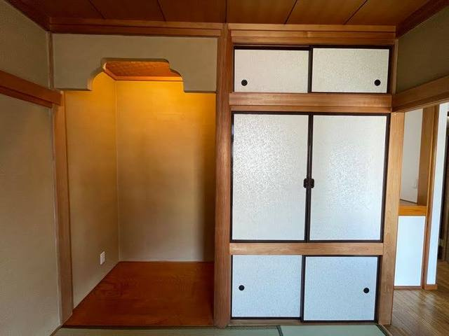 泉区中田東１丁目貸家の和室