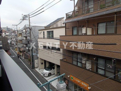 【展望】 | プライド　ロック | バルコニーからの眺めを楽しみながら食事をしませんか