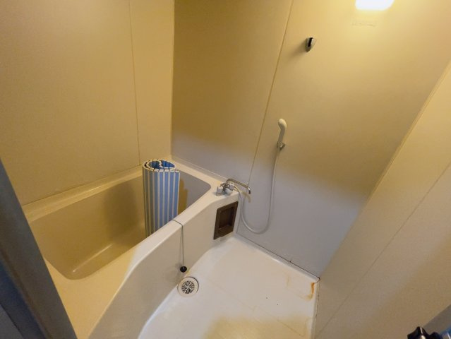 塚本ビルの浴室