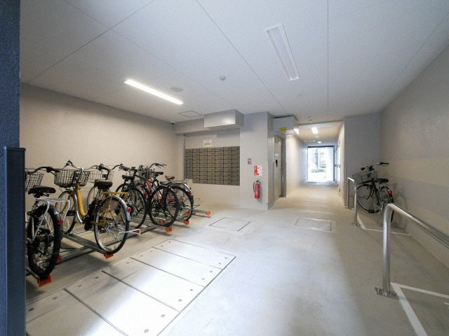 プレサンス天満橋ヴェルエラのロビー