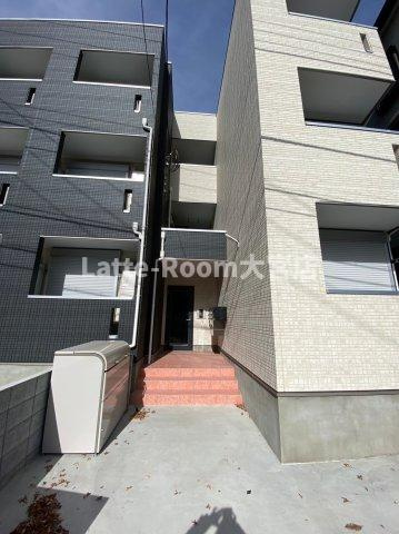 ウエストガーデン大和田のエントランス