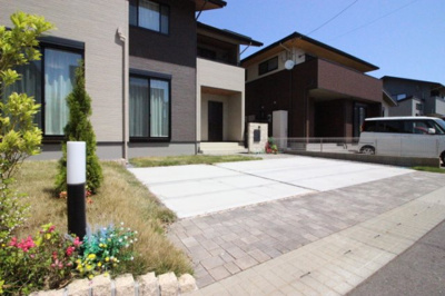 【駐車場】 | そらタウンつくば松代 | 並列で3台分のカースペースがあります　来客時でも安心です